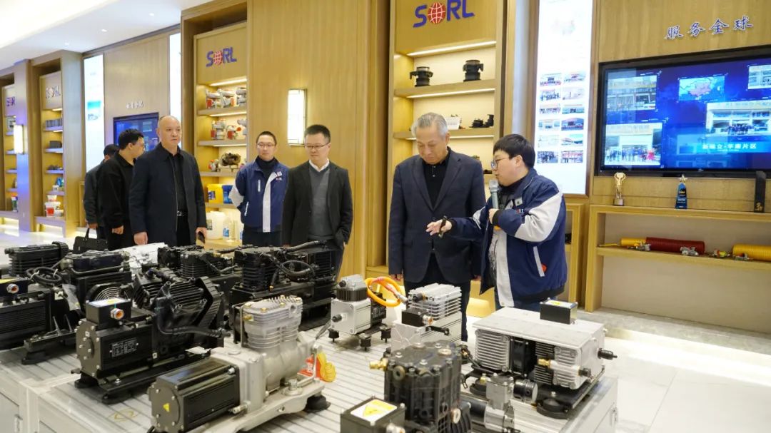 商務(wù)部駐杭特辦特派員劉福學(xué)一行來(lái)新瑞立調(diào)研內(nèi)外貿(mào)一體化工作