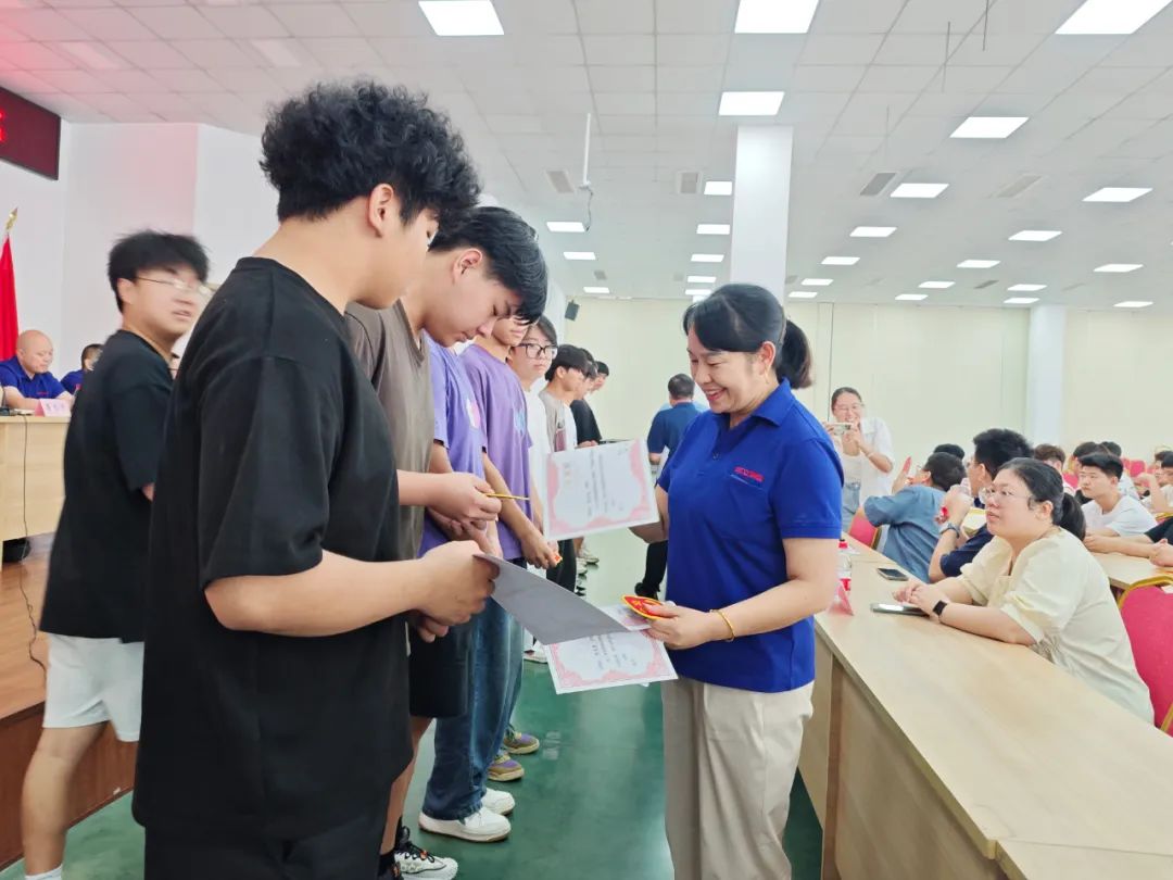 工學(xué)傳匠心 實(shí)踐書未來丨180名浙江省機(jī)電技師學(xué)院學(xué)生來瑞立拜師