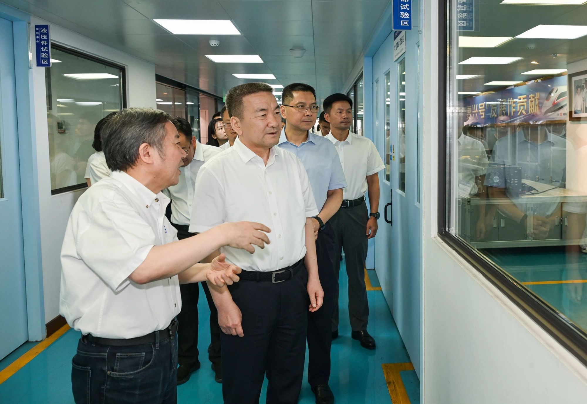 浙江省委常委、政法委書記王成國調(diào)研瑞立