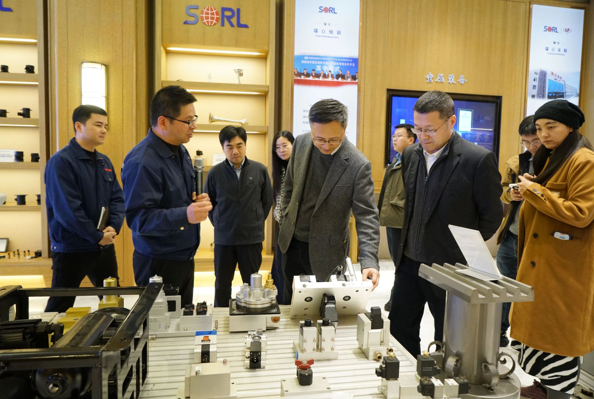 浙江省委政研室副主任馬斌一行調(diào)研瑞立集團(tuán)